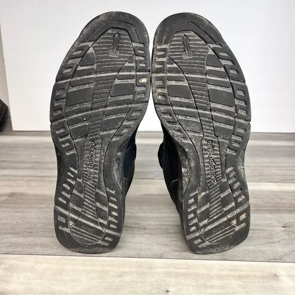 New Balance 574 Black Leather Sneakers Mens 10 Casual Shoes Walking Comfy - Picture 5 of 6